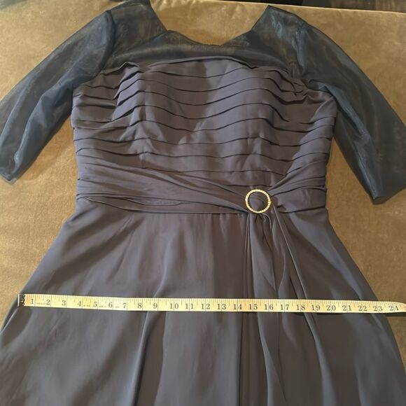 Women’s Navy Blue Pleated Chiffon Formal Dress Corset Back Sheer Sleeve Size 16W - Picture 12 of 12
